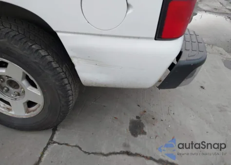 2004 Chevrolet Tahoe Ls from USA, damaged, VIN 1GNEC13V64R202084